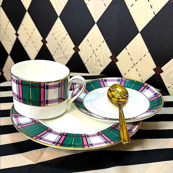 Minton Tartan Royale Trio: Cup, Saucer & Bread Plate – Sophisticated - Picture 8 of 14